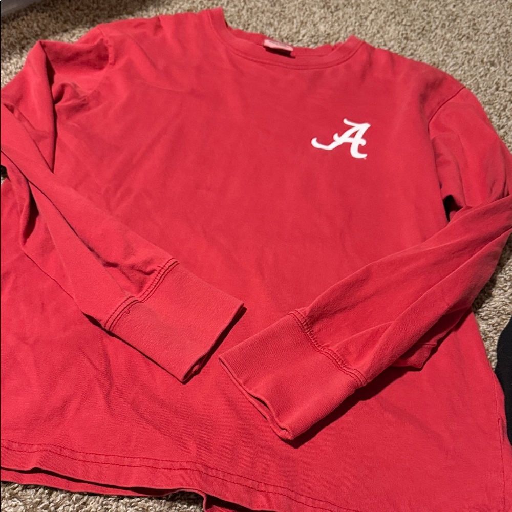 Alabama Crimson Tide long-sleeve red t-shirt from Three Square (S) EUC!
